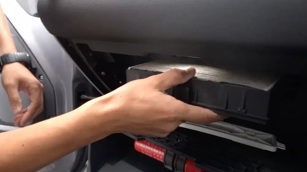 新型ディフェンダー ディフェンダー 純正エアコンフィルター L663 ポーレンフィルター DEFENDER 埃 花粉 カビ PM2.5 臭い 対策 LR171252