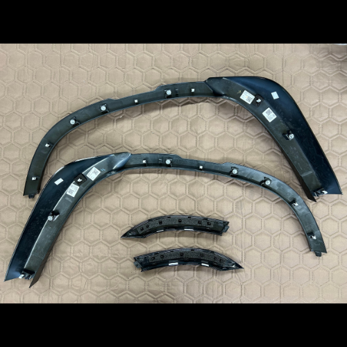 純正フェンダーアーチ
