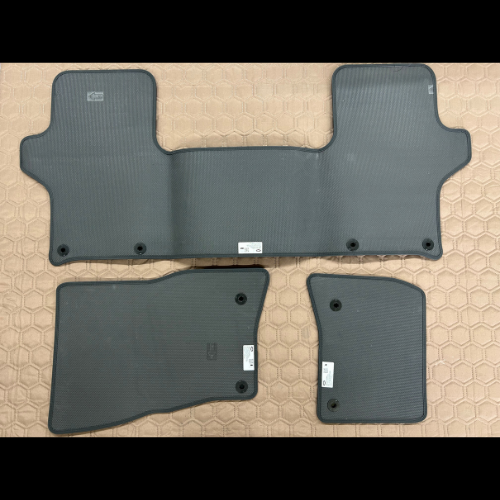 純正カーペットマットDEF90