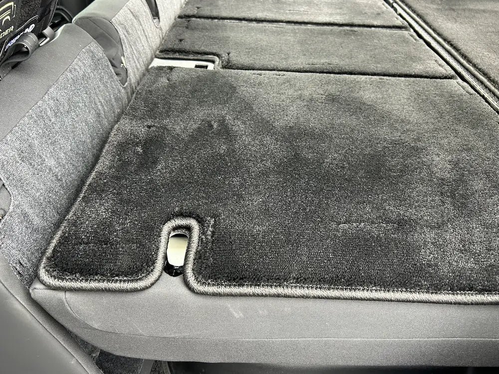 ラゲッジカーペットマット110
