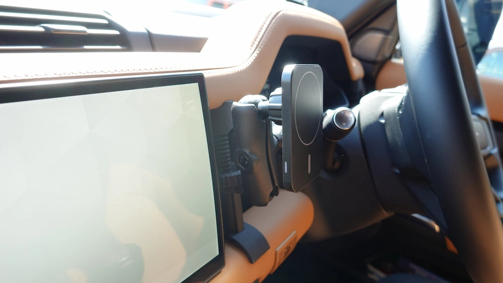 ディフェンダー DEFENDER モバイルホルダー 携帯充電 充電器 マグネット MagSafe