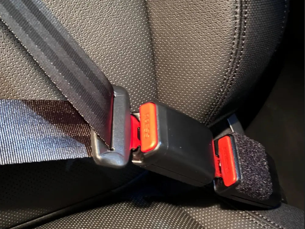 新型ランドローバー ディフェンダー L663 シートベルト アラーム対策 シートベルトエクステンダー キッズシート DEFENDER