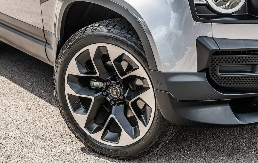 ランドローバーディフェンダー 110 2020-2025年 に適用 リアトランク収納ラック 拡張棚 荷物棚 車のトランクインテリアリアカーゴバスケッ  耐重 スペース活用 簡 : yoyoストア - 通販 - Yahoo!ショッピング に適合するランドローバー に適合するディフェンダー II 90  110 ... 【Deesse】ランドローバー ディフェンダー 110 2020~2025 に対応 リアラック トランク収納ラック 拡張棚 多機能