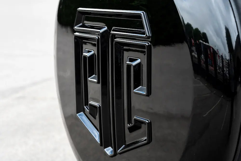 ディフェンダー110 90 130 KAHN スペアタイヤカバー チェルシー