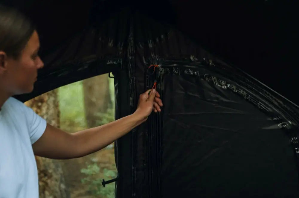 ROAM The Drifter Tent｜ランドローバー ディフェンダーで楽しむキャンプ・アウトドアテント