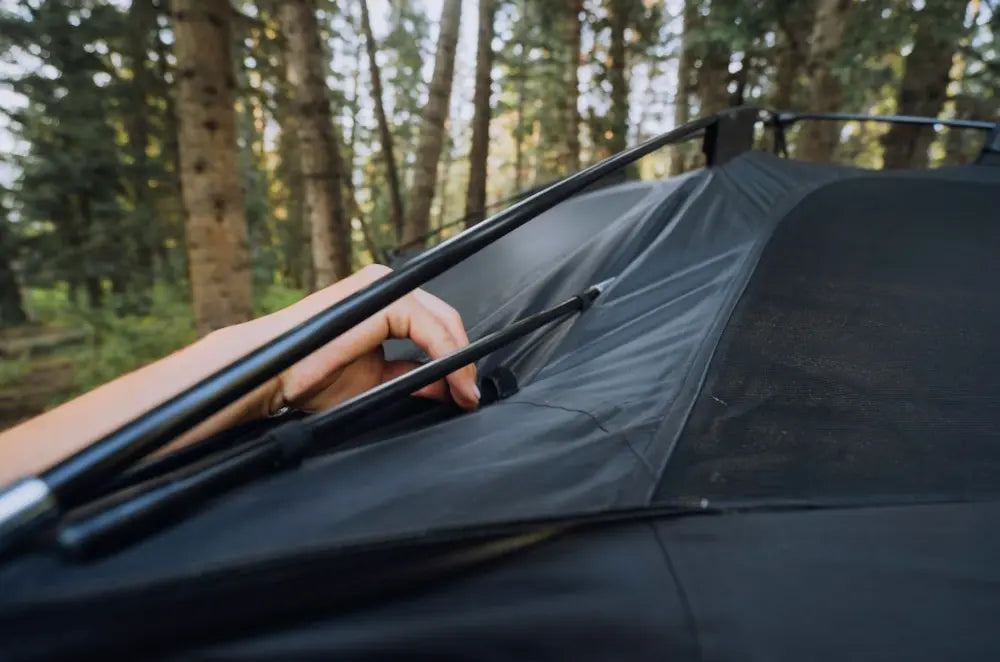 ROAM The Drifter Tent｜ランドローバー ディフェンダーで楽しむキャンプ・アウトドアテント