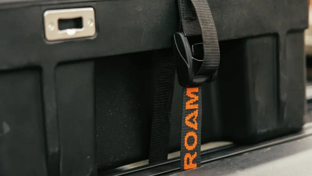 ROAM Tie Down Straps｜ランドローバー ディフェンダーのキャンプ・アウトドアギア固定用タイダウンストラップ