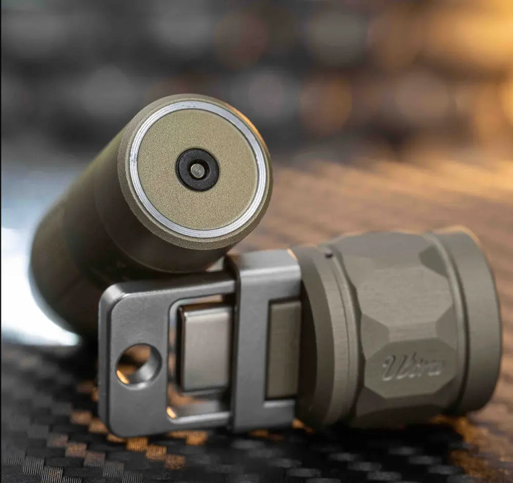 OLIGHT iUltra OAL™合金 USB-C充電 超小型キーホルダーライト キャンプ・アウトドア・車載用