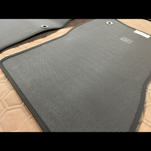 純正カーペットマットDEF90