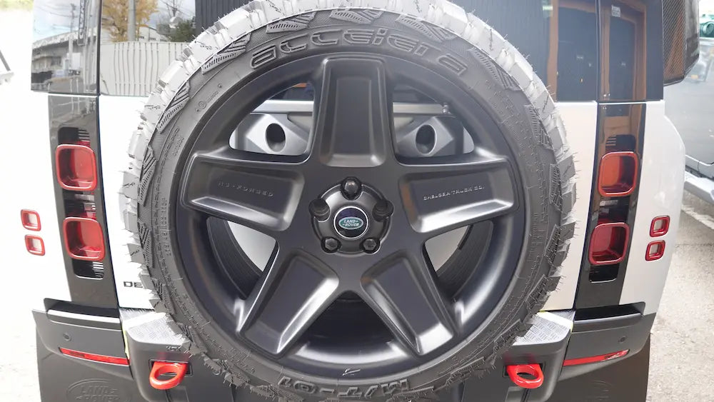 旧ディフェンダー/Defenderアルミホイール18インチ一本 ランドローバー 旧ディフェンダー/Defenderアルミホイール18インチ一本 ランドローバー