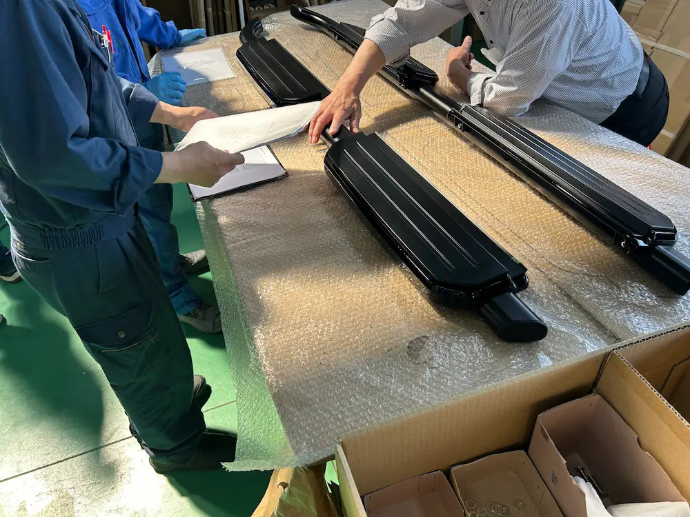 ディフェンダー　サイドステップ　純正ステップ　ステップ　URBAN 電動サイドステップ　ディフェンダー110