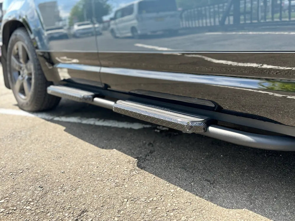 新型ディフェンダー110 90 130 L663 サイドステップ ステップガード DEFENDER 塗装