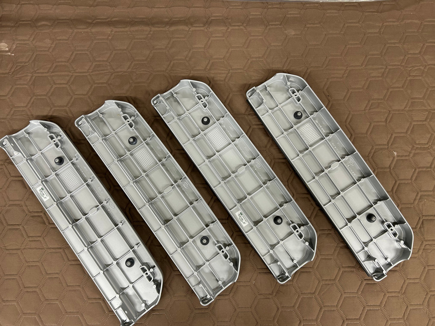 純正ステッププレート シルバー 4枚セット