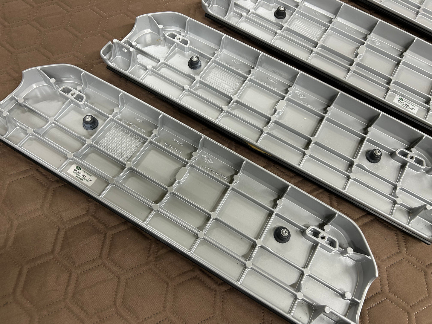 純正ステッププレート シルバー 4枚セット