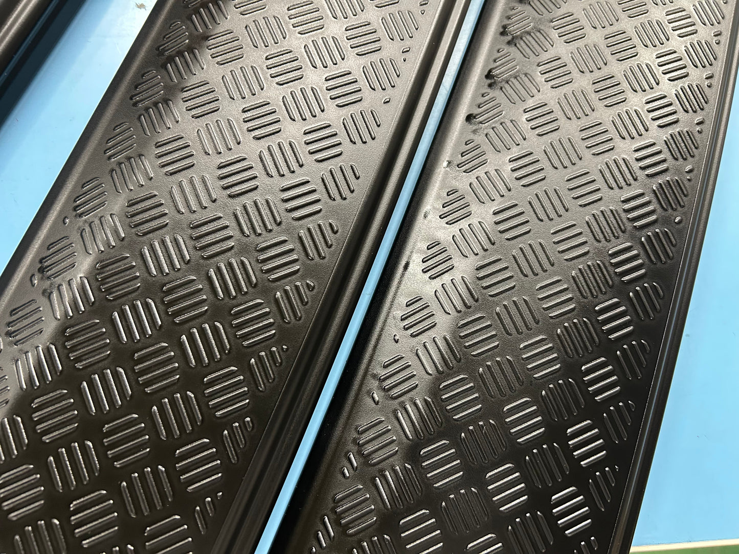 リアバンパーガード サテン