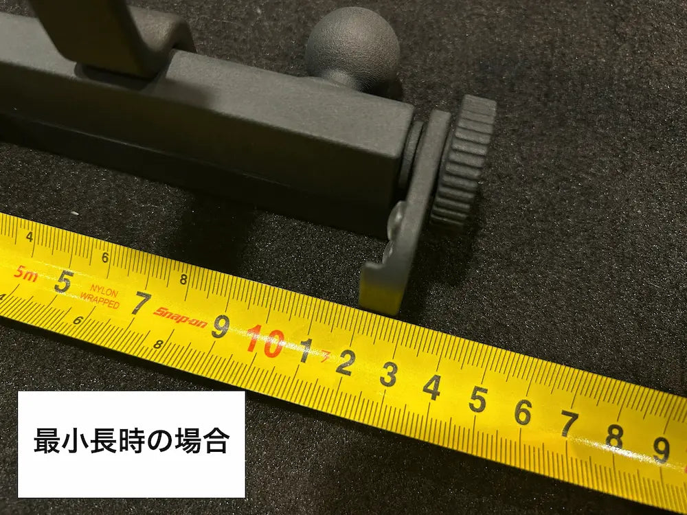 ディフェンダー110 90 130 カスタム タブレット iPad 固定 後席モニター 後部座席モニター YouTube視聴