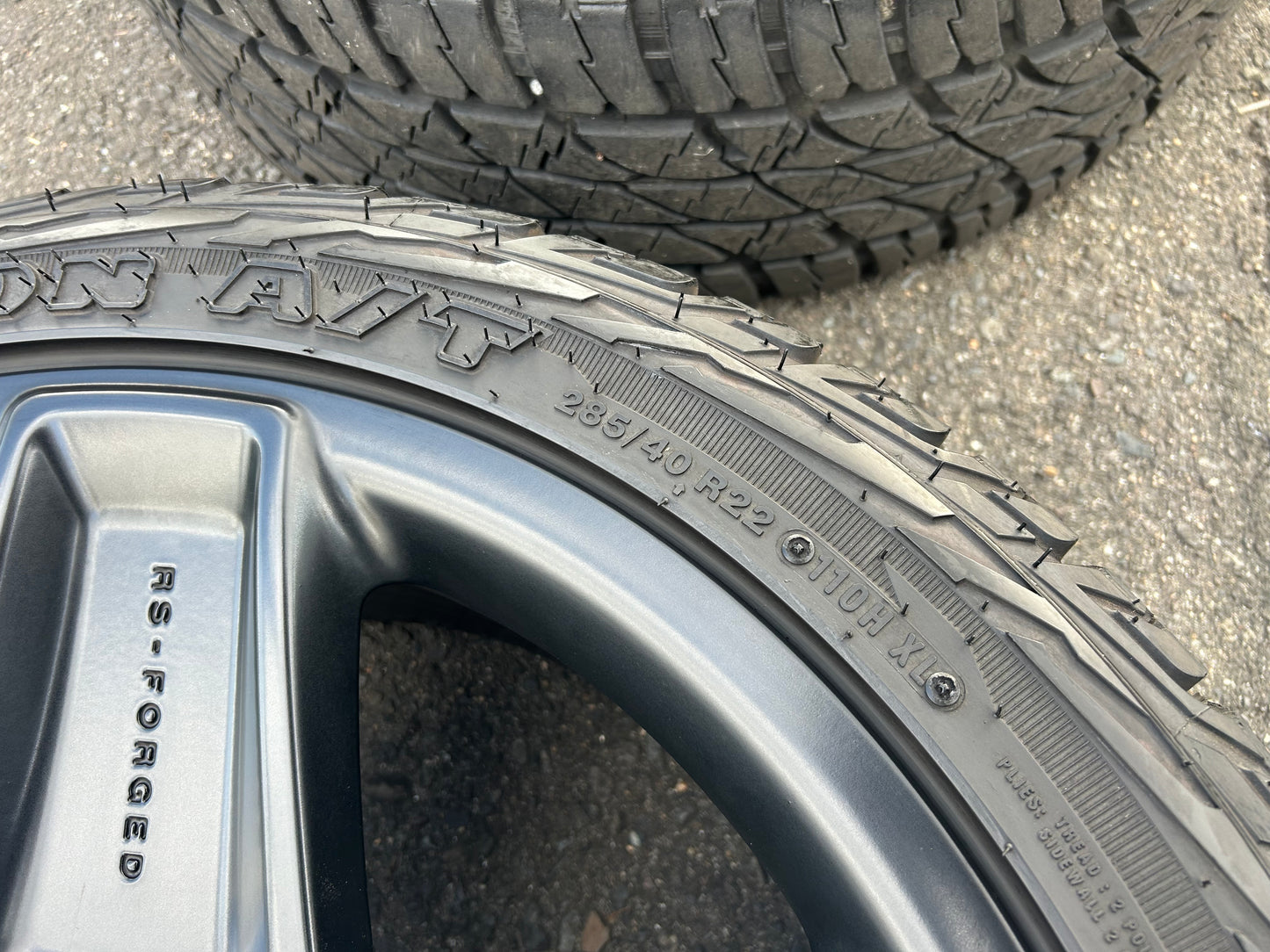 KAHN MONDIAL RETRO RS-FORGED LIGHT 中古