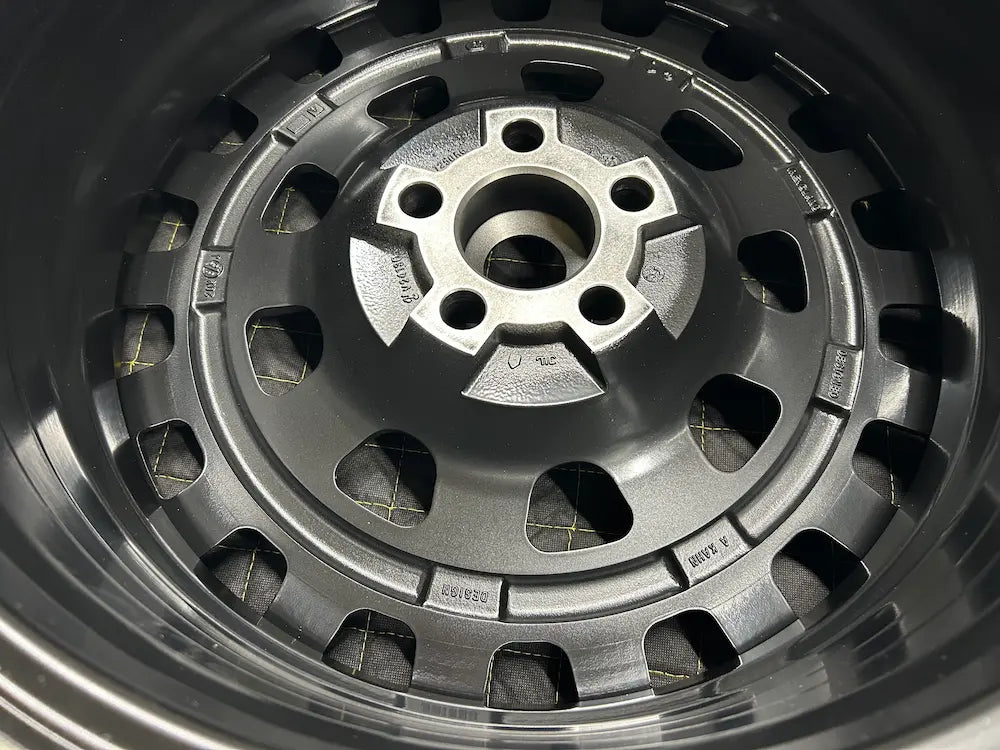 ディフェンダー ホイール アルミホイール KAHN HAMMERHEAD RS 鍛造ホイール オフロードタイヤ スタッドレスタイヤ