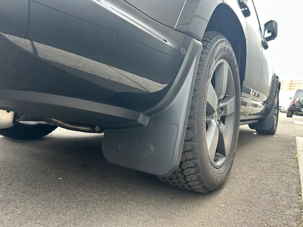 まーちゃん ランドローバー ディフェンダー110 クラシックマッドフラップ 新型ディフェンダー ディフェンダー110 90 130 L663 純正クラシック