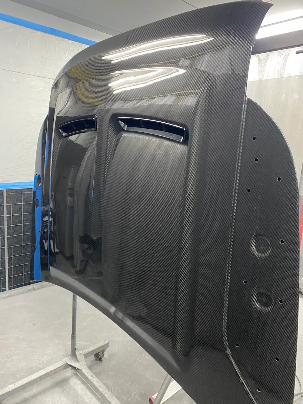 新型ディフェンダー ディフェンダー110 90 130 L663 エアロカスタム ボンネット カーボンボンネット 紫外線クリア塗装 スモーク塗装 