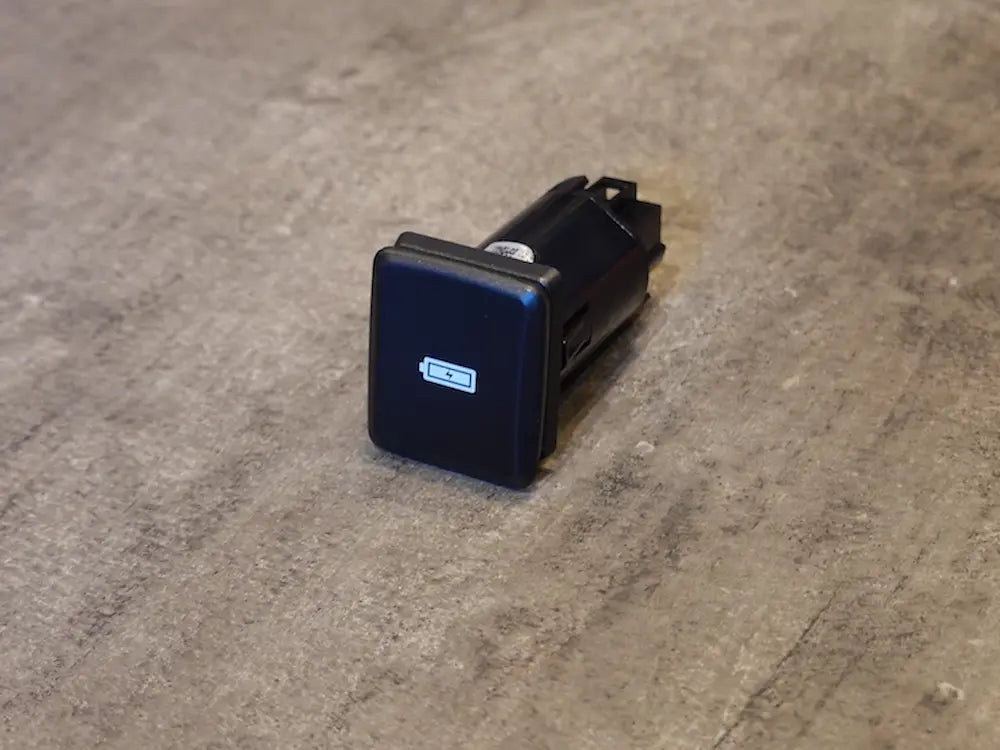 d_cide traumerei 8電源 S8R-1024x683.jpg